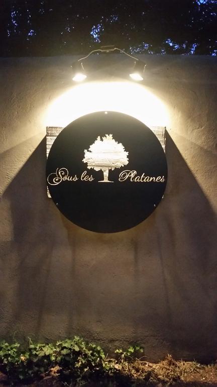 Sous Les Platanes B&B Châteaurenard Exteriör bild