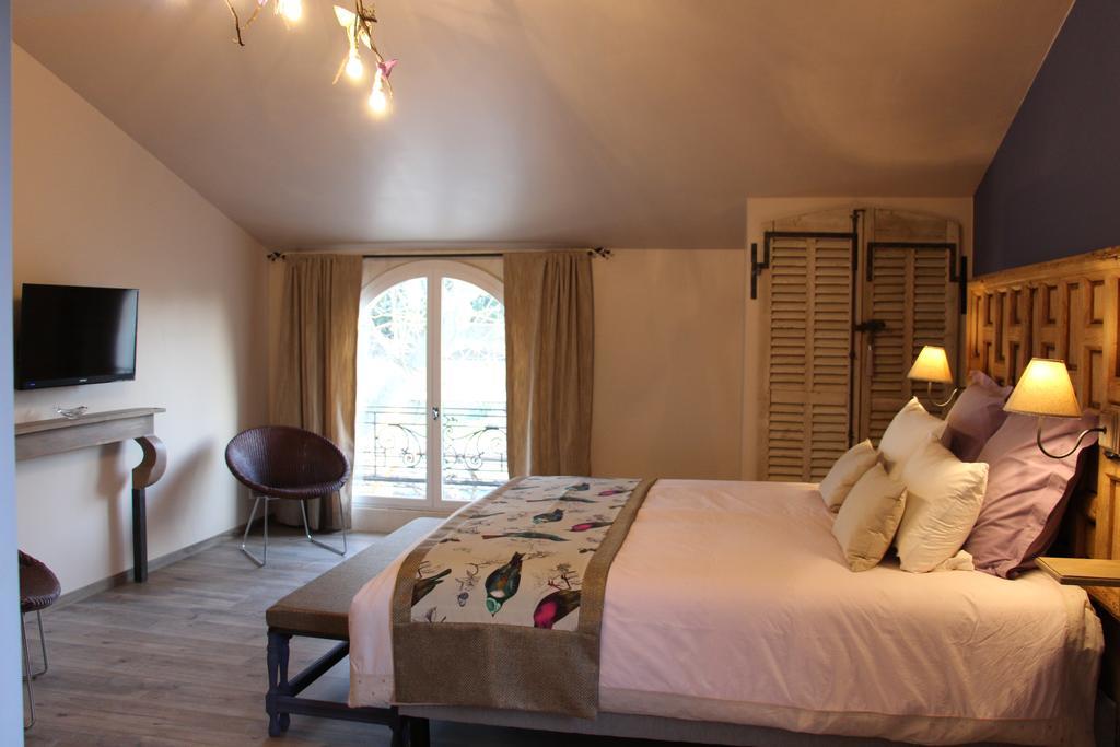 Sous Les Platanes B&B Châteaurenard Rum bild